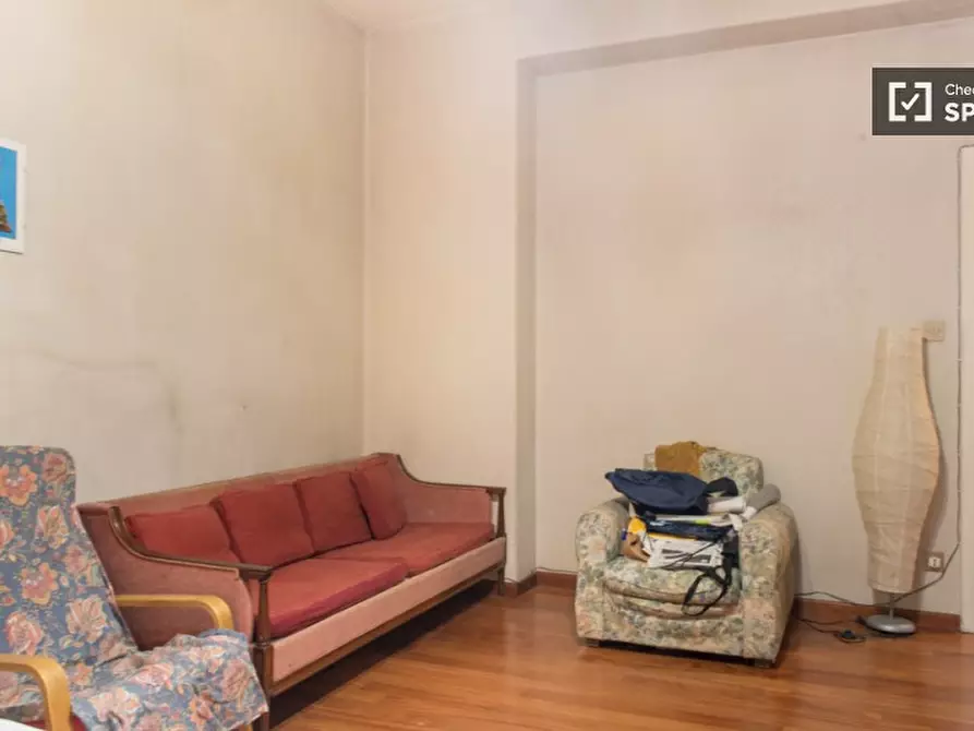 Immagine 3 di Camera condivisa in affitto  in Via Satrico a Roma