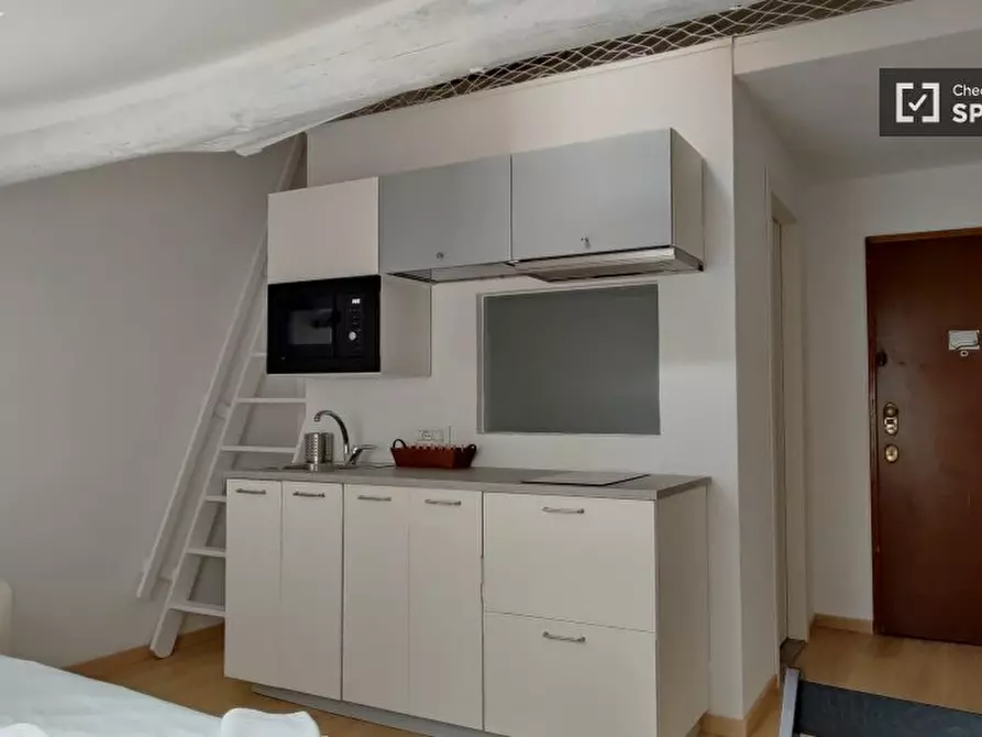 Immagine 4 di Ufficio in affitto  in Viale Bligny a Milano