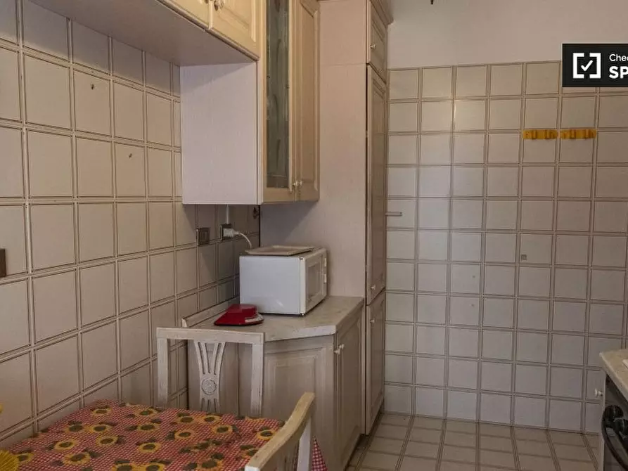 Immagine 17 di Camera condivisa in affitto  in Viale della Grande Muraglia a Roma