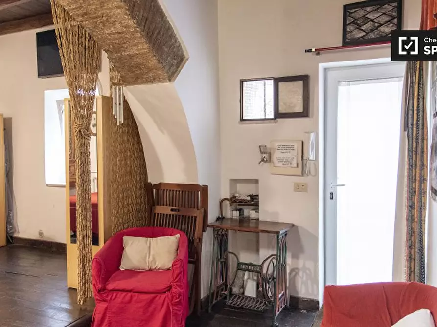 Immagine 4 di Appartamento in affitto  in Via della Scala a Roma