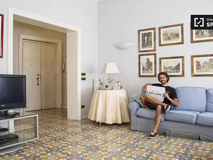 Immagine 14 di Camera condivisa in affitto  in Via Flaminia a Roma