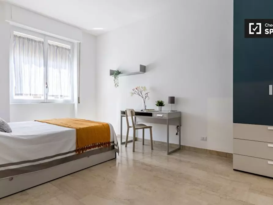 Immagine 1 di Camera condivisa in affitto  in Via Maniago a Milano