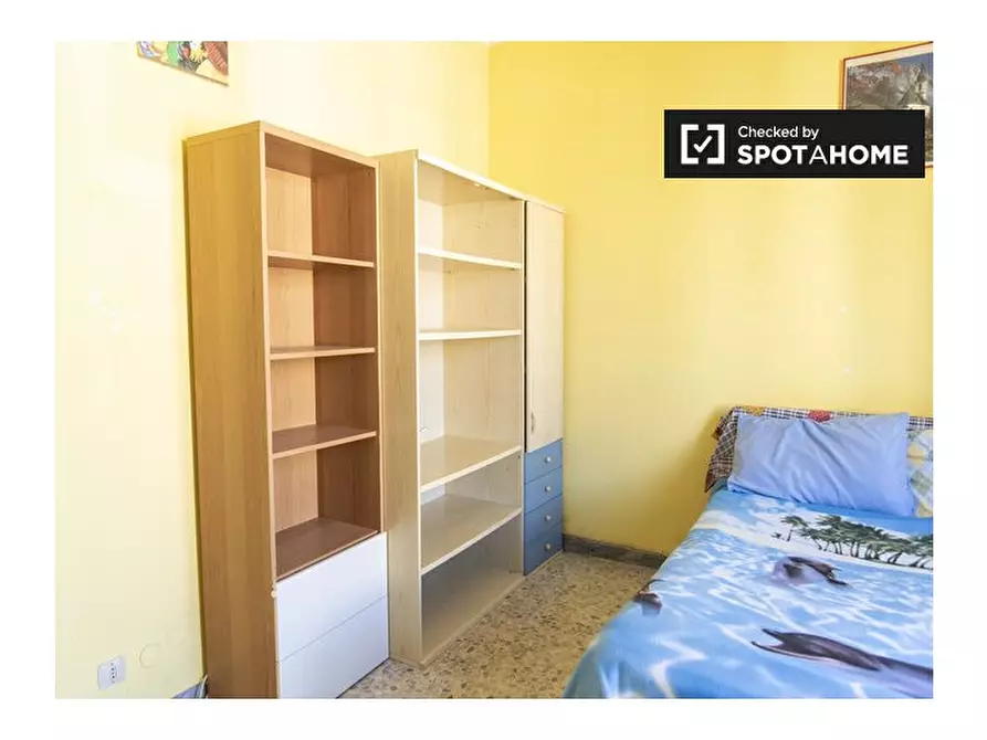 Immagine 15 di Appartamento in affitto  in Via Don Rua a Roma