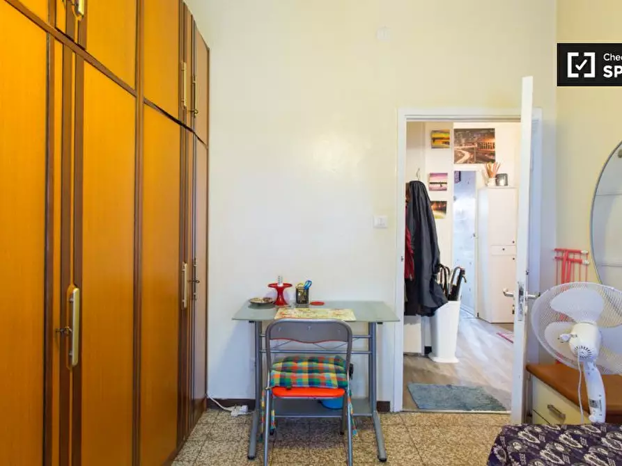 Immagine 3 di Camera condivisa in affitto  in Via Carlo Girola a Milano