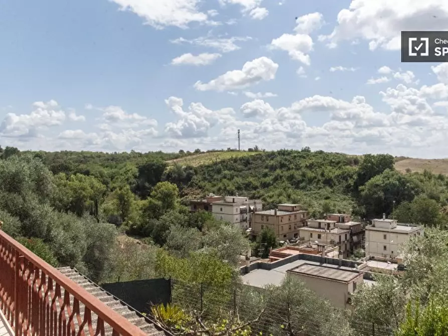 Immagine 13 di Camera condivisa in affitto  in Vicolo delle Lucarie a Roma