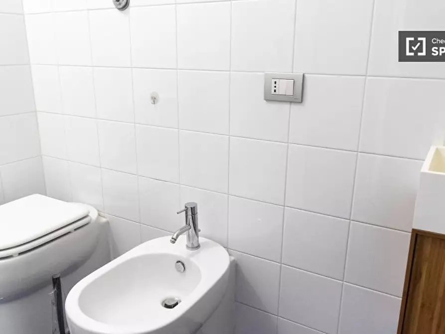 Immagine 19 di Camera condivisa in affitto  in Via Francesco Pallavicini a Roma