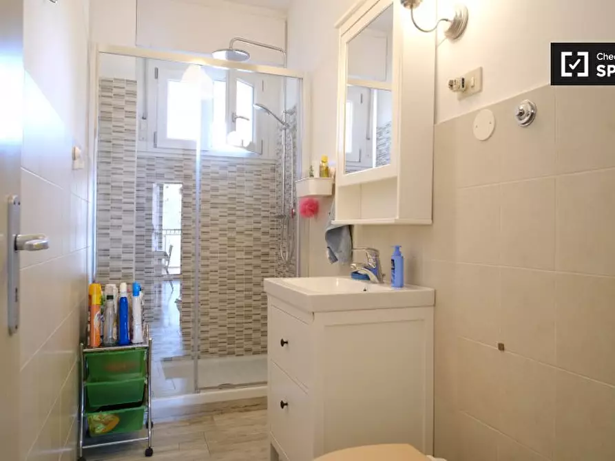 Immagine 19 di Camera condivisa in affitto  in Via giovanni conti a Roma