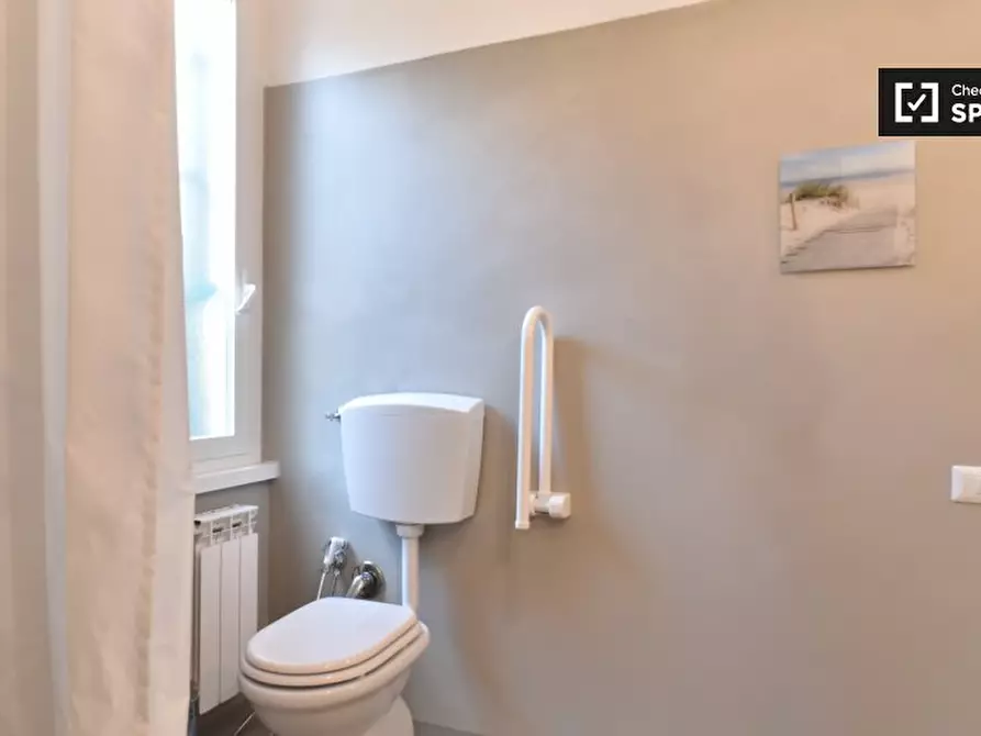 Immagine 5 di Camera condivisa in affitto  in Via dei Giovi, 00141 Roma RM, Italy a Roma