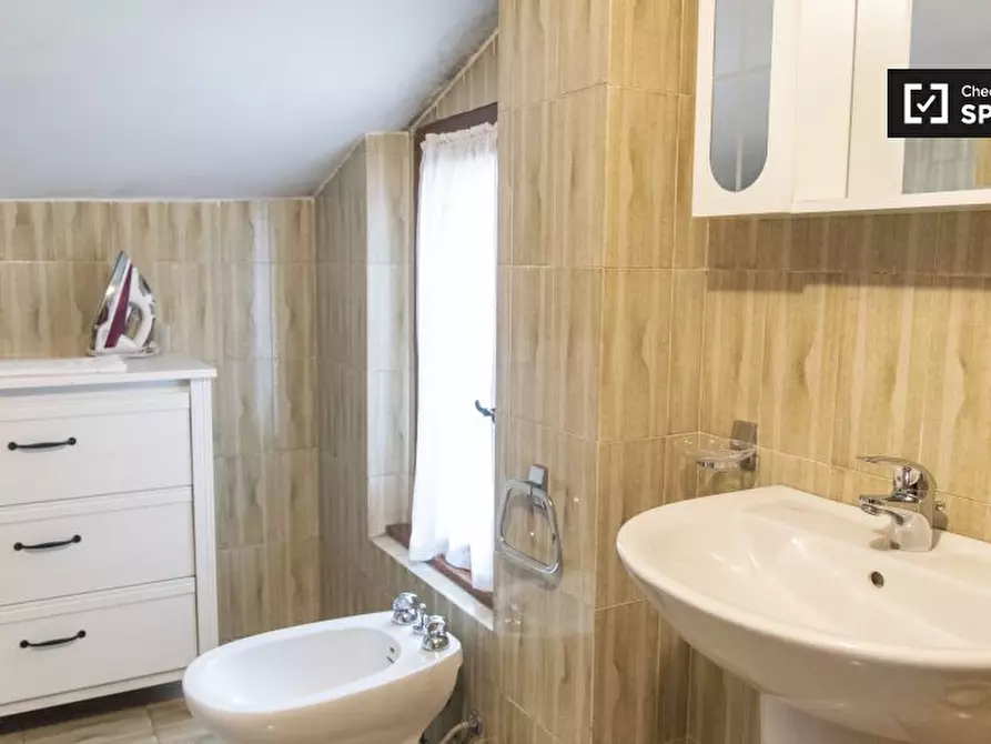 Immagine 2 di Appartamento in affitto  in Via Ildebrando Vivanti a Roma