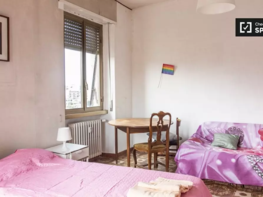 Immagine 2 di Camera condivisa in affitto  in Via Bartolomeo Colleoni a Roma