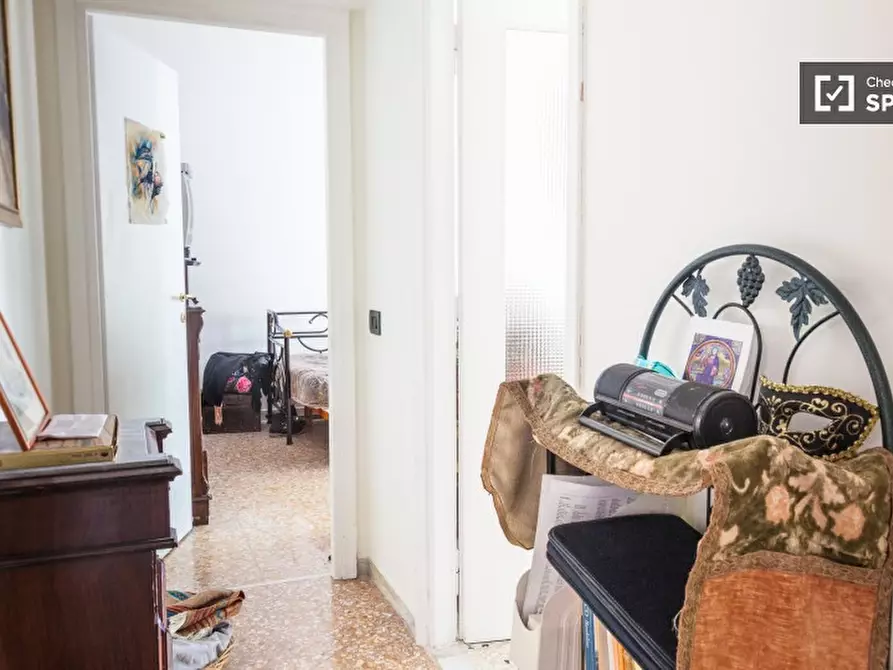 Immagine 4 di Camera condivisa in affitto  in Via Angelo Emo a Roma