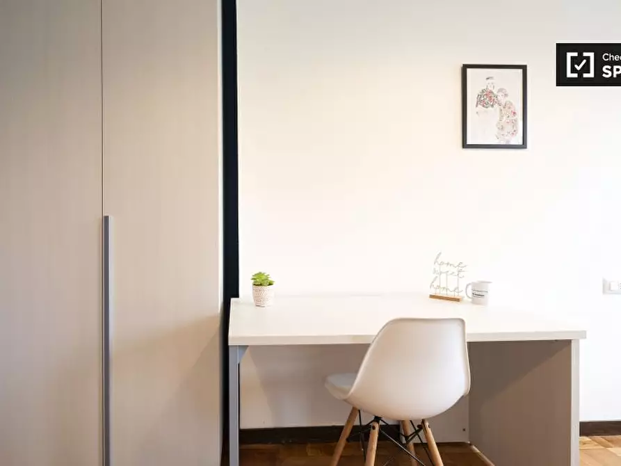 Immagine 4 di Camera condivisa in affitto  in Viale Beatrice d'Este a Milano