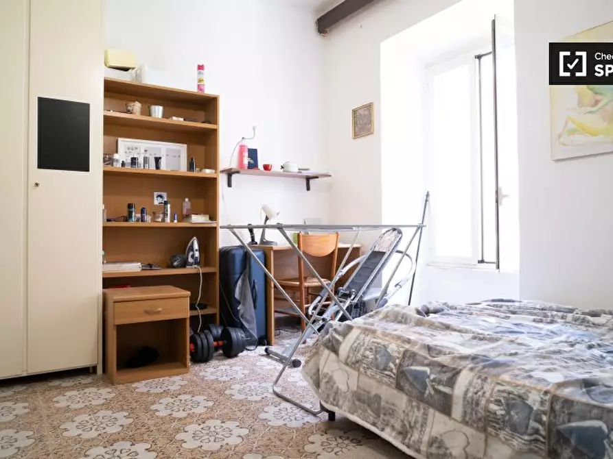Immagine 10 di Camera condivisa in affitto  in Via degli Equi, 00185 Roma RM, Italy a Roma