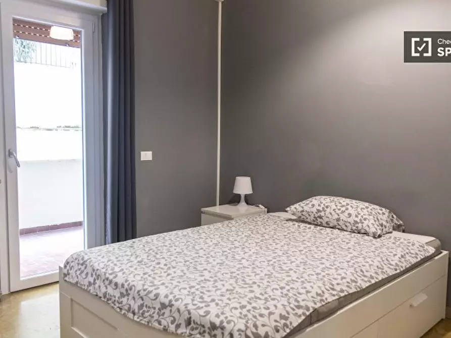 Immagine 3 di Camera condivisa in affitto  in Via Aquileia, 00198 Roma RM, Italy a Roma