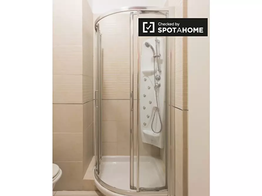 Immagine 17 di Ufficio in affitto  in Via Carlo Valvassori Peroni a Milano