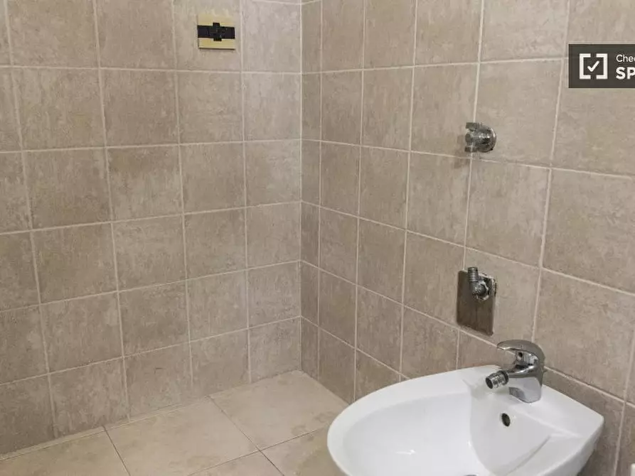 Immagine 14 di Appartamento in affitto  in Viale dei Caduti per la Resistenza a Roma