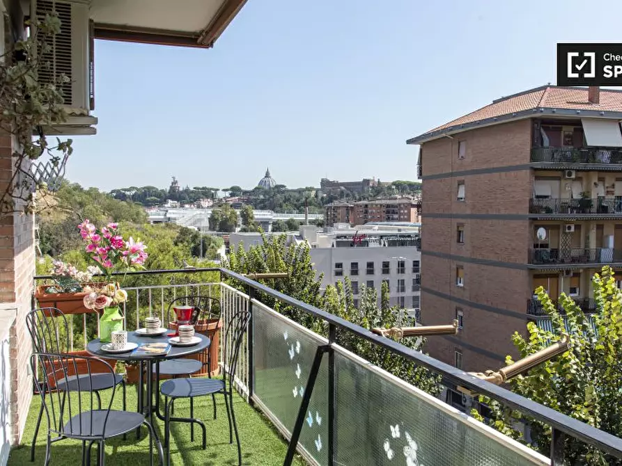 Immagine 7 di Appartamento in affitto  in Viale di Valle Aurelia a Roma