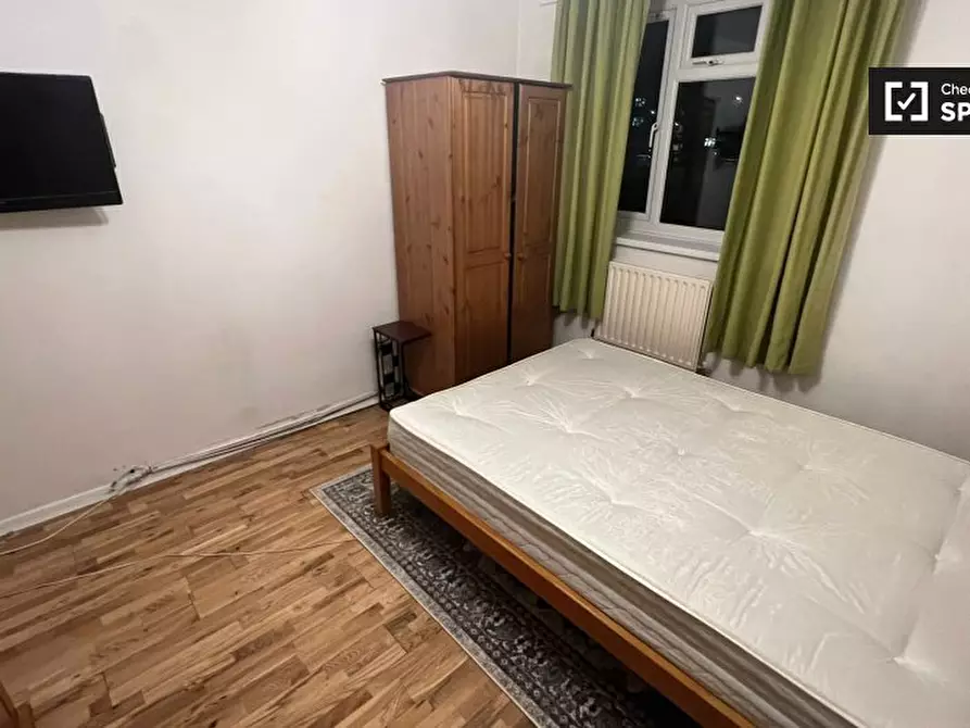 Immagine 13 di Camera condivisa in affitto  in Whitnell Way a Wandsworth