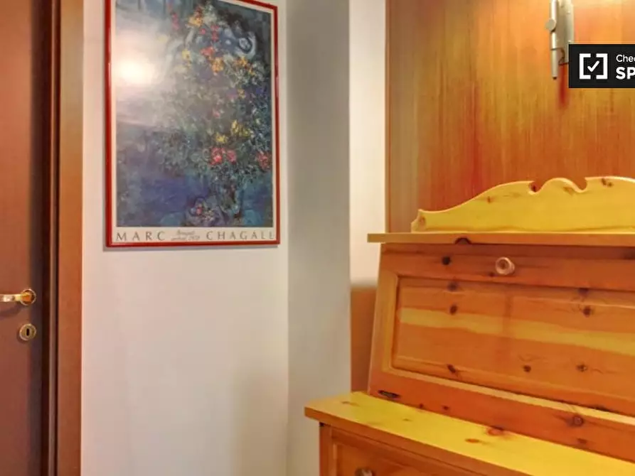 Immagine 11 di Camera condivisa in affitto  in Via Aquilonia, 00177 Roma RM, Italy a Roma