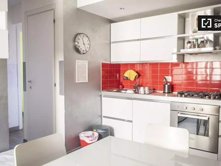 Immagine 7 di Camera condivisa in affitto  in Via Fabio Numerio a Roma