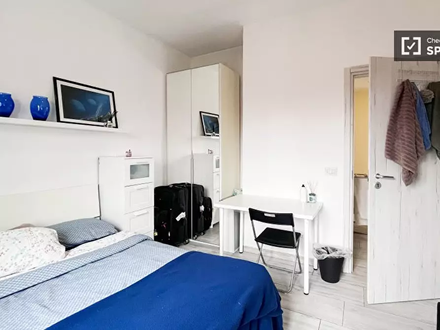 Immagine 3 di Camera condivisa in affitto  in Via Vittorio Scialoia a Milano