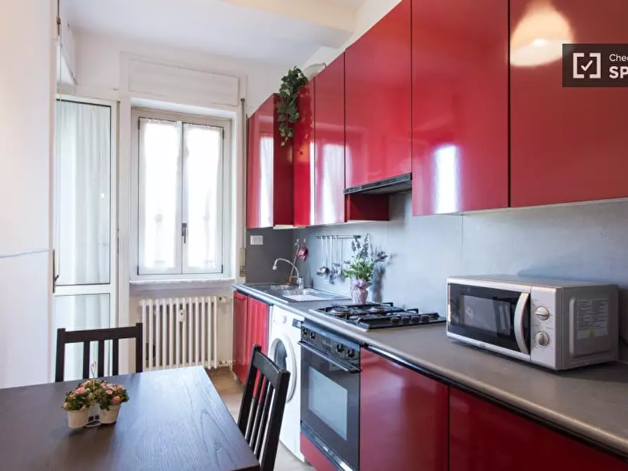 Immagine 4 di Camera condivisa in affitto  in Via Teodosio a Milano