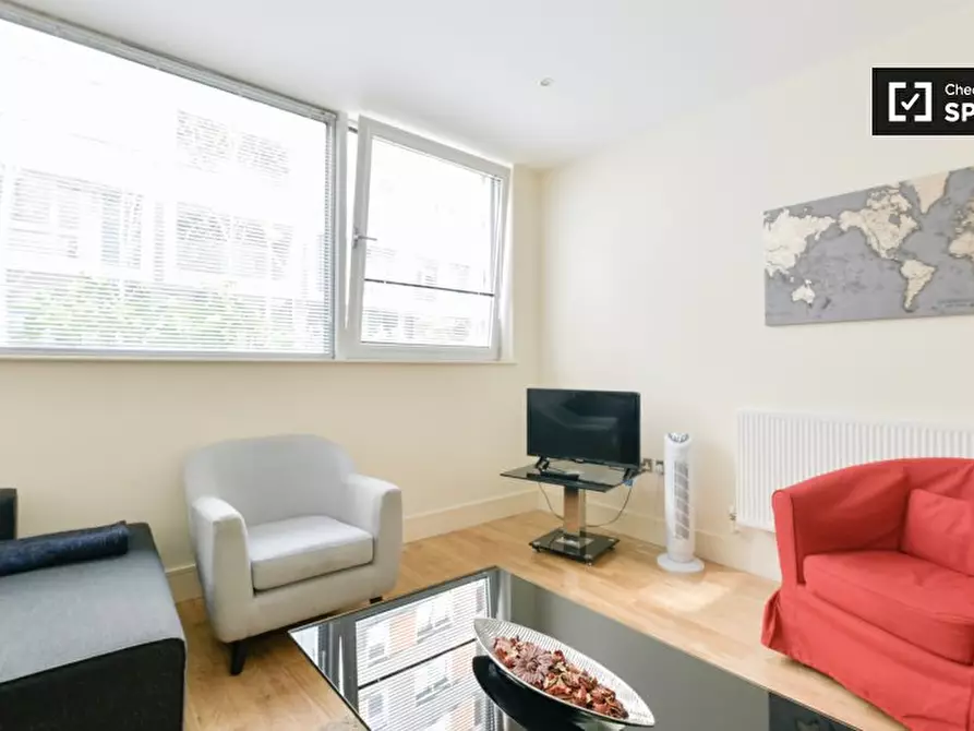 Immagine 4 di Appartamento in affitto  in Lanterns Way, Isle of Dogs, London E14 9JH, UK a Poplar