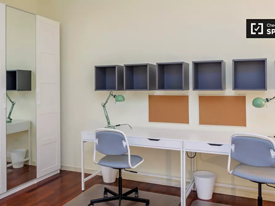 Immagine 2 di Camera condivisa in affitto  in Via Moisè Loria a Milano