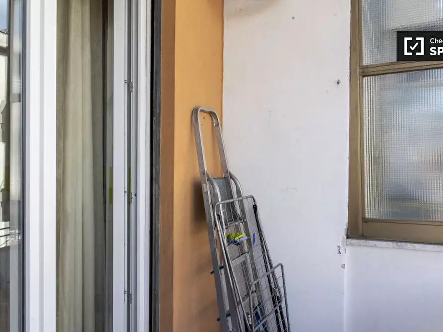 Immagine 17 di Camera condivisa in affitto  in Viale Palmiro Togliatti a Roma