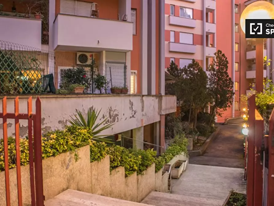 Immagine 19 di Camera condivisa in affitto  in Via dei Savorelli, 00165 Roma RM, Italy a Roma