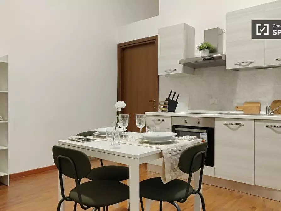 Immagine 2 di Appartamento in affitto  in Via Mario Morgantini a Milano