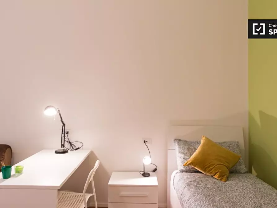 Immagine 3 di Camera condivisa in affitto  in Via Lomellina a Milano