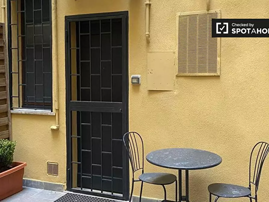 Immagine 6 di Appartamento in affitto  in Via Vittorio Veneto a Roma