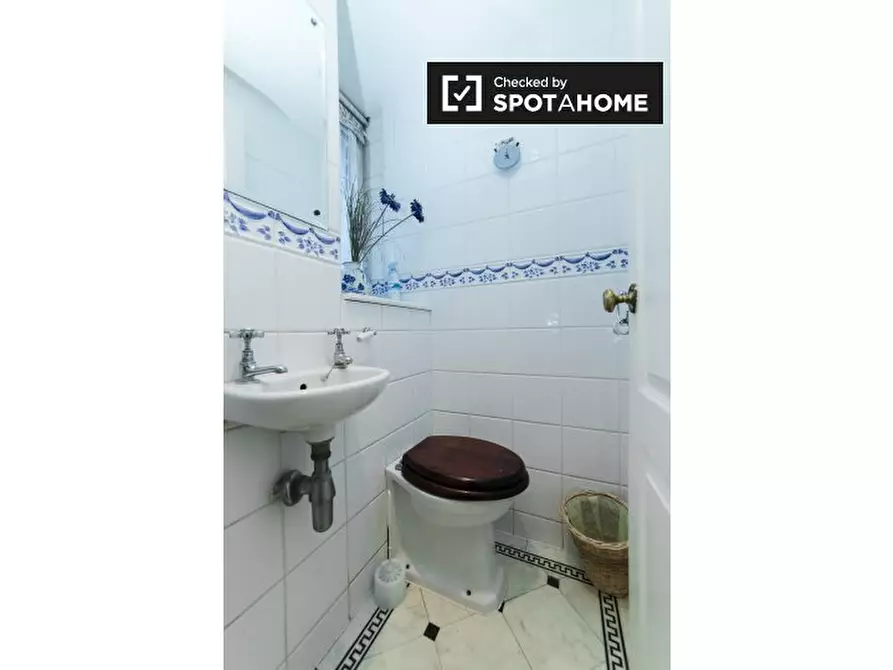 Immagine 8 di Camera condivisa in affitto  in Evenwood Close a Wandsworth