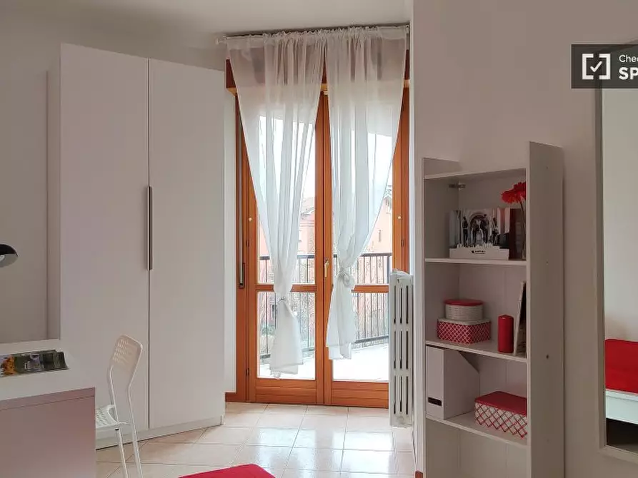 Immagine 17 di Camera condivisa in affitto  in Via Giambellino a Milano