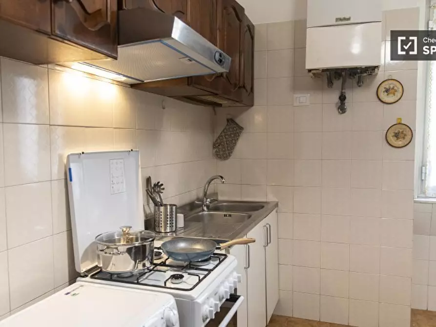 Immagine 18 di Camera condivisa in affitto  in Via Aleardo Aleardi a Roma