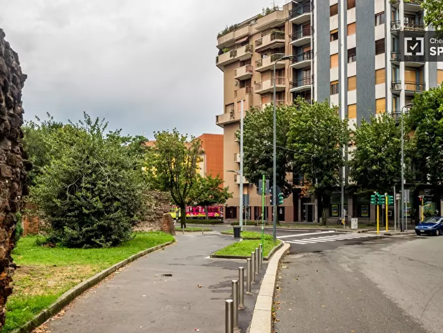 Immagine 18 di Camera condivisa in affitto  in Largo Isabella d'Aragona a Milano