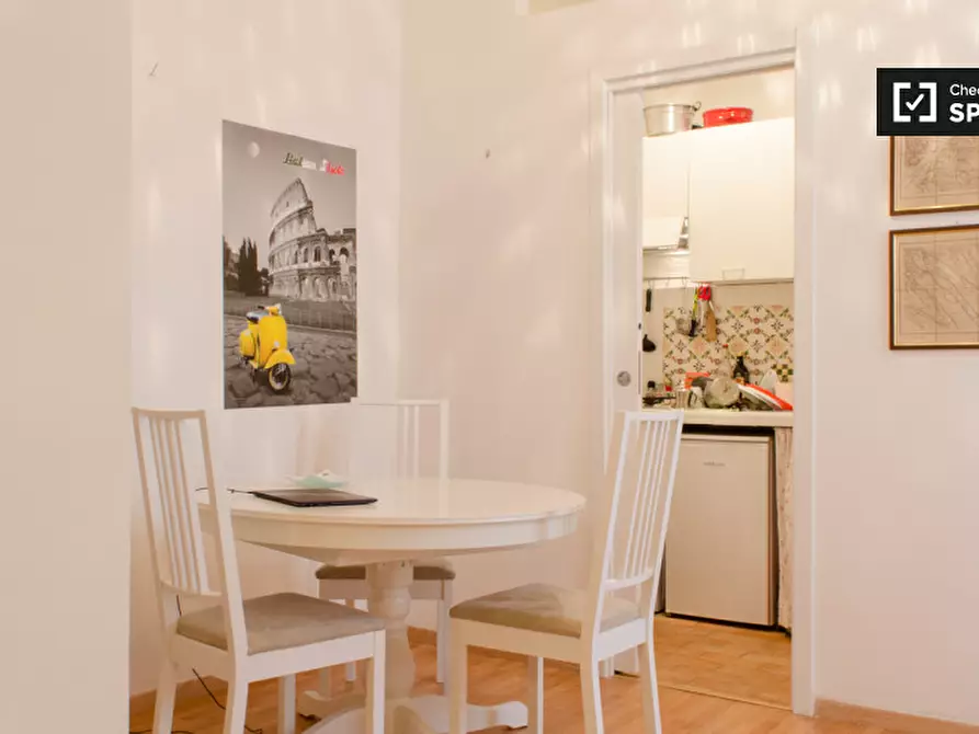 Immagine 4 di Appartamento in affitto  in Via Aurora a Roma