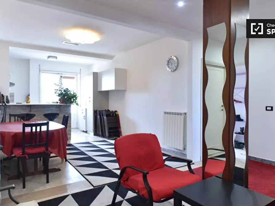 Immagine 3 di Camera condivisa in affitto  in Via Bernardo Minozzi a Roma