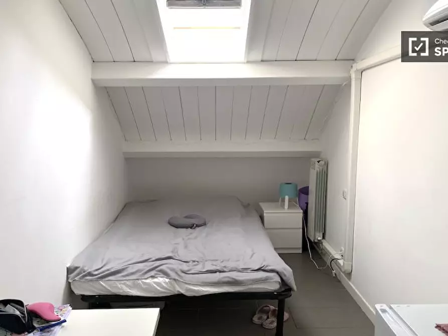 Immagine 2 di Camera condivisa in affitto  in Via di Carcaricola a Roma