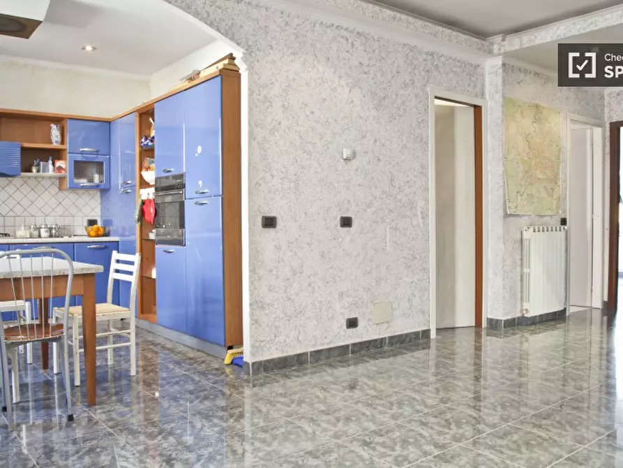 Immagine 8 di Camera condivisa in affitto  in Via dei Noci a Roma