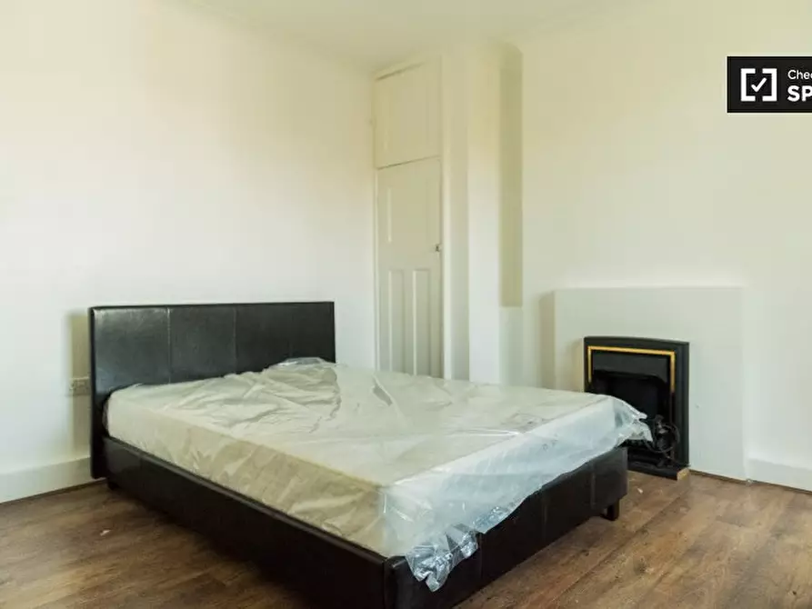 Immagine 11 di Camera condivisa in affitto  in Robert Owen House a Hammersmith