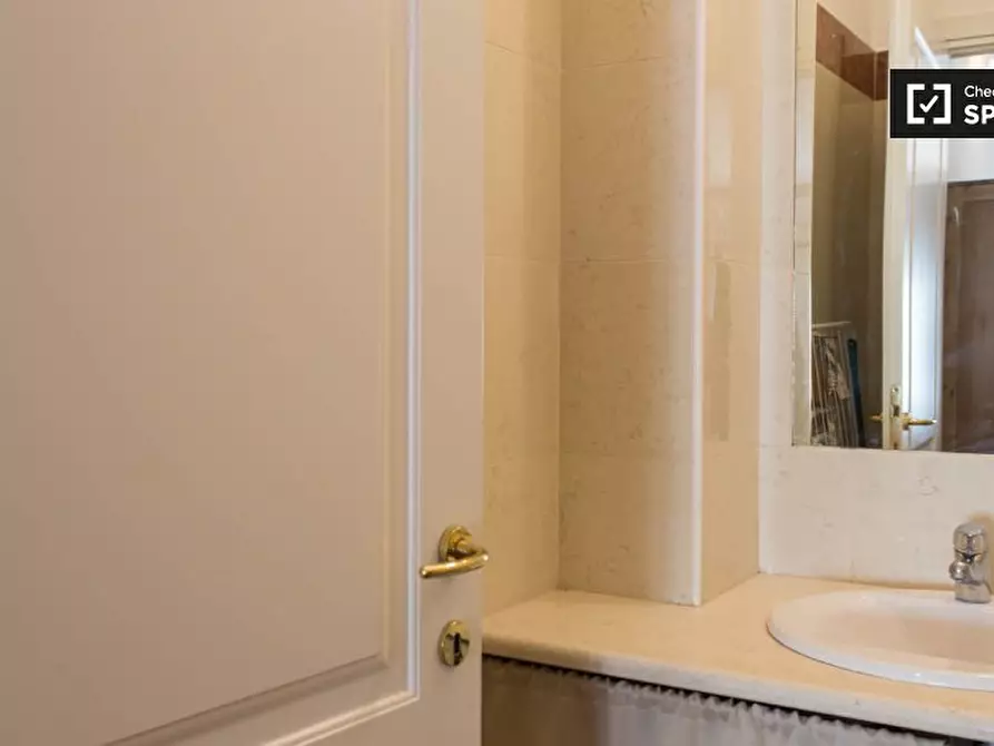 Immagine 7 di Appartamento in affitto  in Via Valsugana a Milano