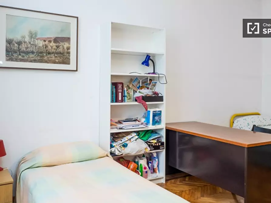 Immagine 3 di Camera condivisa in affitto  in Via Leone Tolstoi a Milano