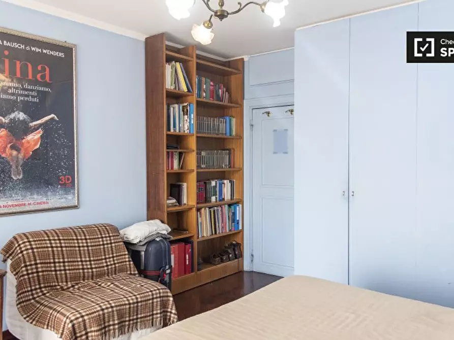 Immagine 4 di Camera condivisa in affitto  in Viale Ippocrate a Roma