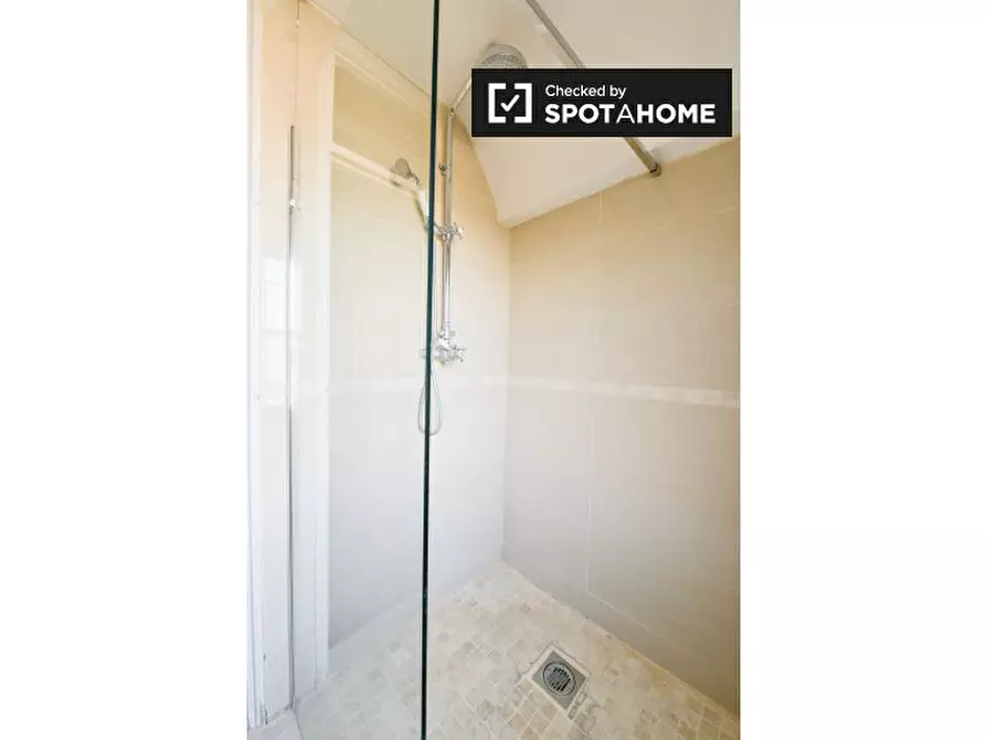 Immagine 8 di Camera condivisa in affitto  in Green Lanes, Harringay, London N4 1DA, UK a Hackney