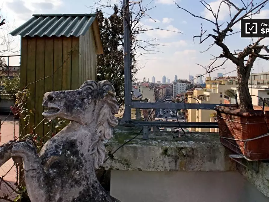 Immagine 18 di Camera condivisa in affitto  in Via Teodosio a Milano