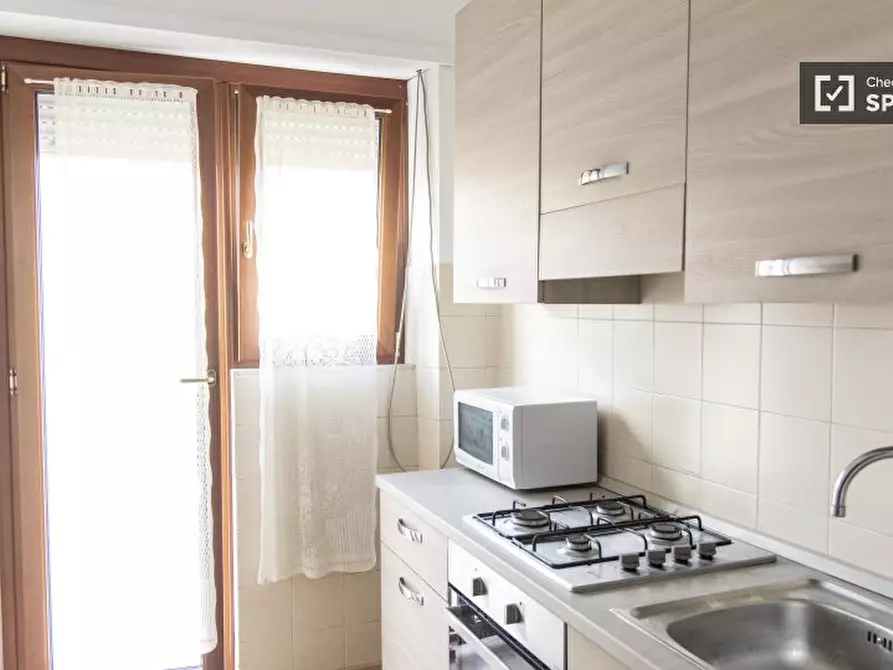 Immagine 7 di Appartamento in affitto  in Via S. Fulgenzio a Roma