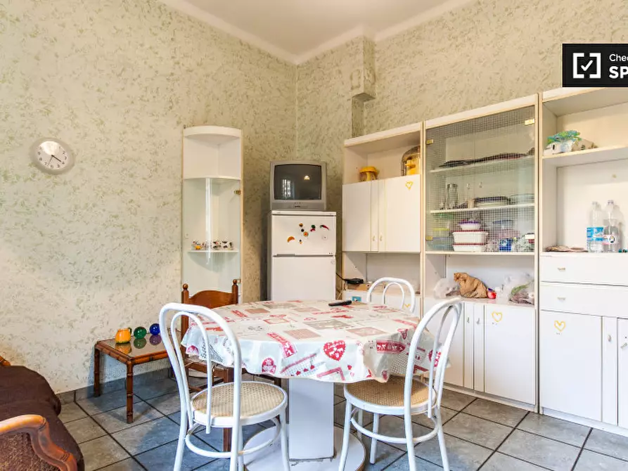 Immagine 7 di Camera condivisa in affitto  in Piazza Tommaso De Cristoforis a Roma