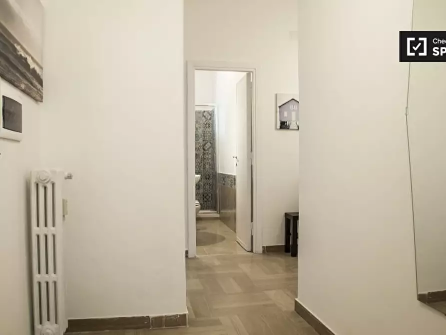 Immagine 16 di Camera condivisa in affitto  in Via Temistocle Calzecchi Onesti a Roma
